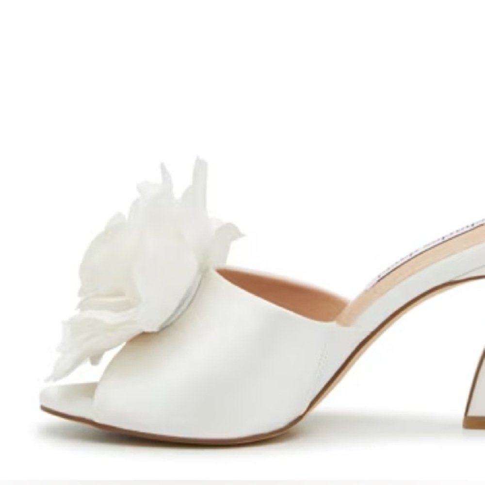 Ivory Bridal Flower Heels - Picture 2 of 13